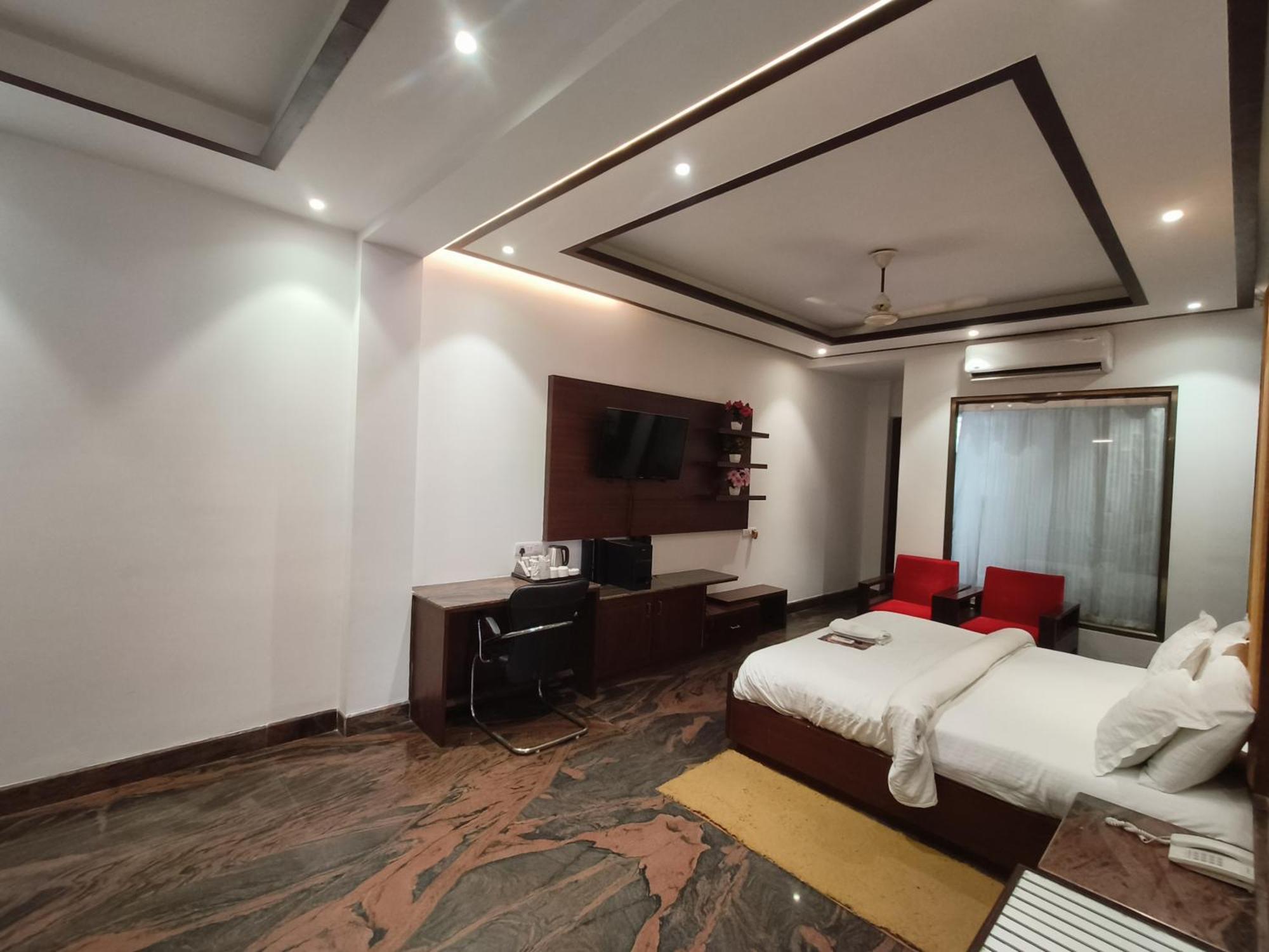 Jjk Rukmini Vilas Hotel & Banquet Музафарпур Екстериор снимка