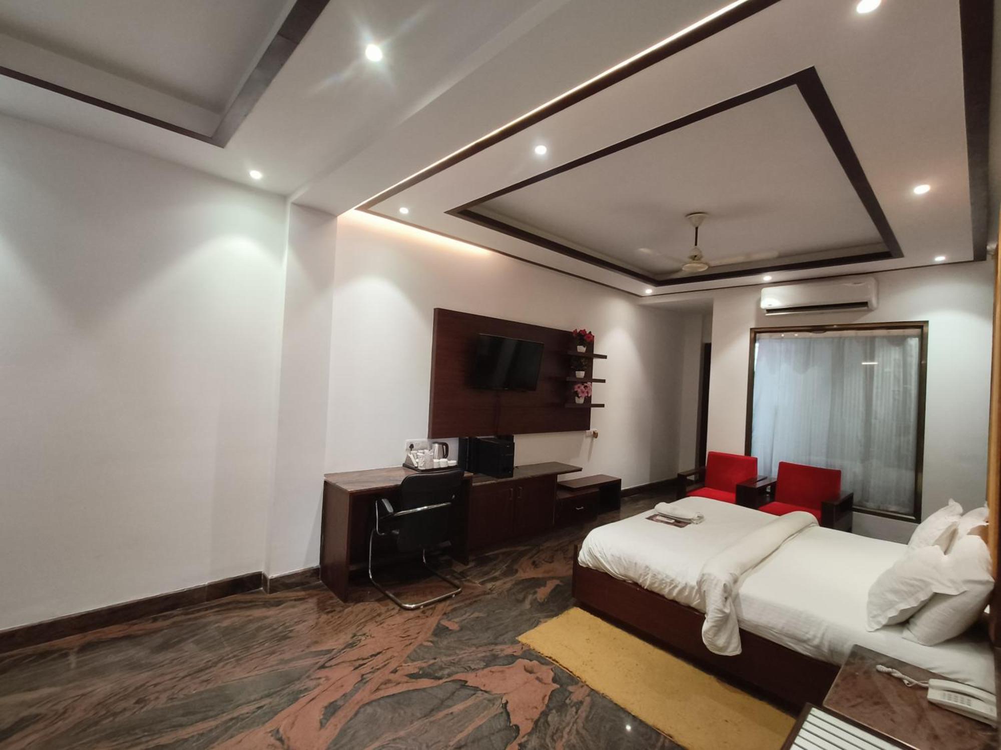 Jjk Rukmini Vilas Hotel & Banquet Музафарпур Екстериор снимка